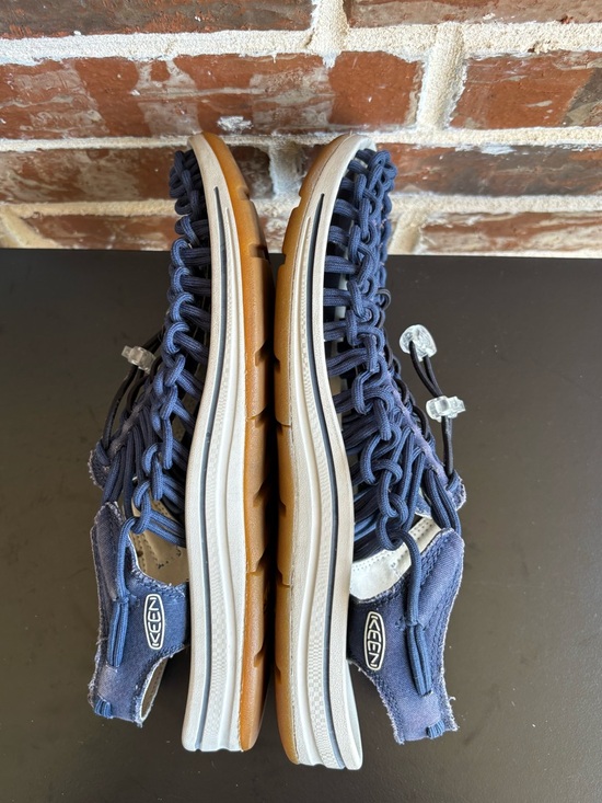 KEEN Uneek Sandals Navy Bungee Hiking Sport Waterproof Water Shoes Size 9 main image 13
